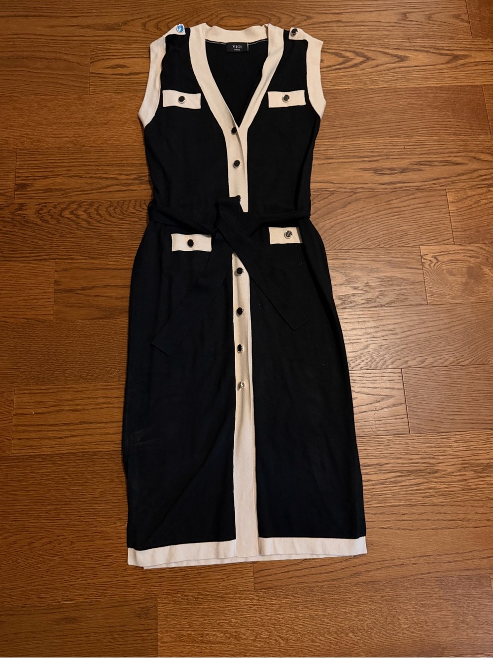 Vici Black and Cream Sleeveless Button-Front Dress